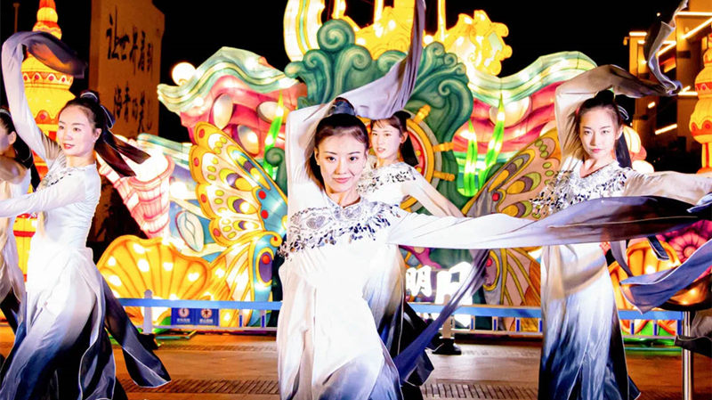 啤酒城、北茶商街“雙節(jié)”活動(dòng)活躍節(jié)日經(jīng)濟(jì)(圖4)